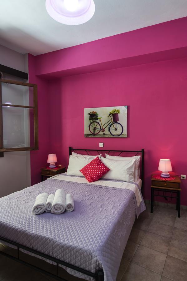 Manthiata Studios Exanthia Luaran gambar