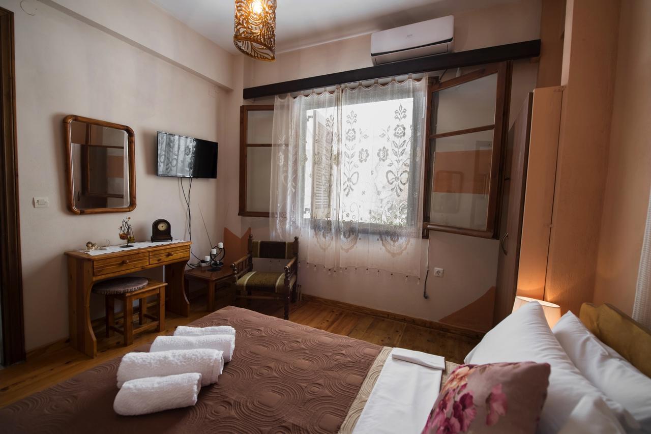 Manthiata Studios Exanthia Luaran gambar