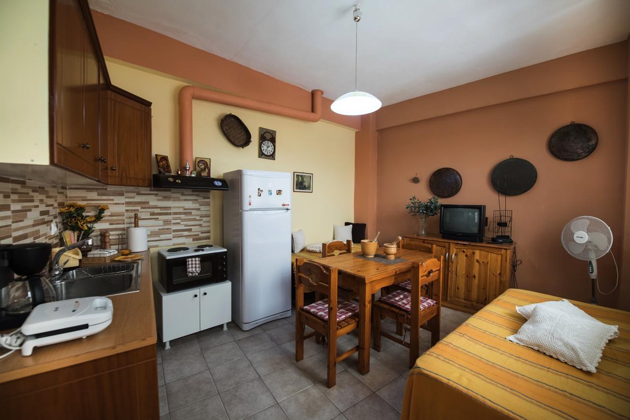 Manthiata Studios Exanthia Luaran gambar